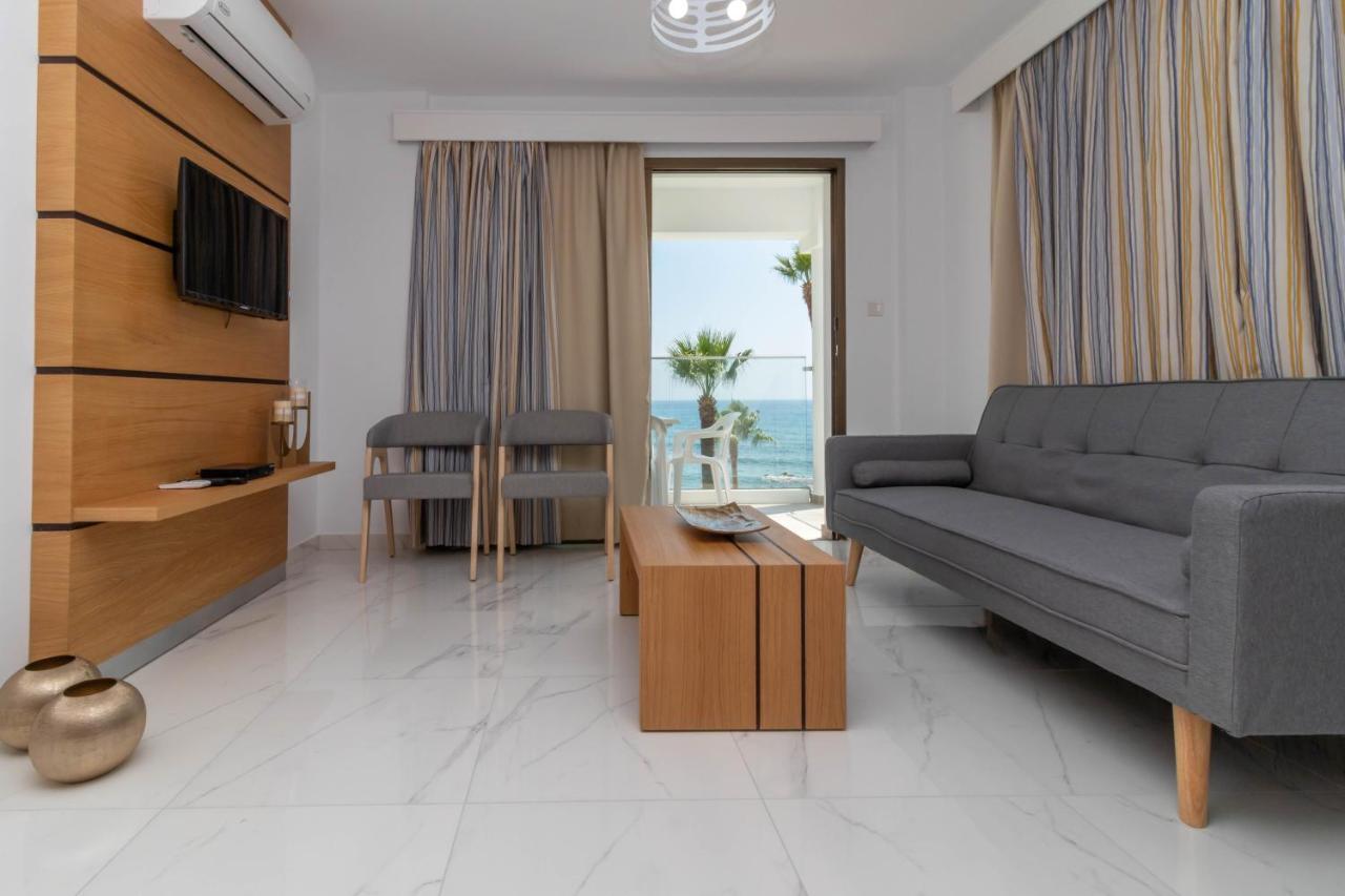 Rododafni Aparthotel