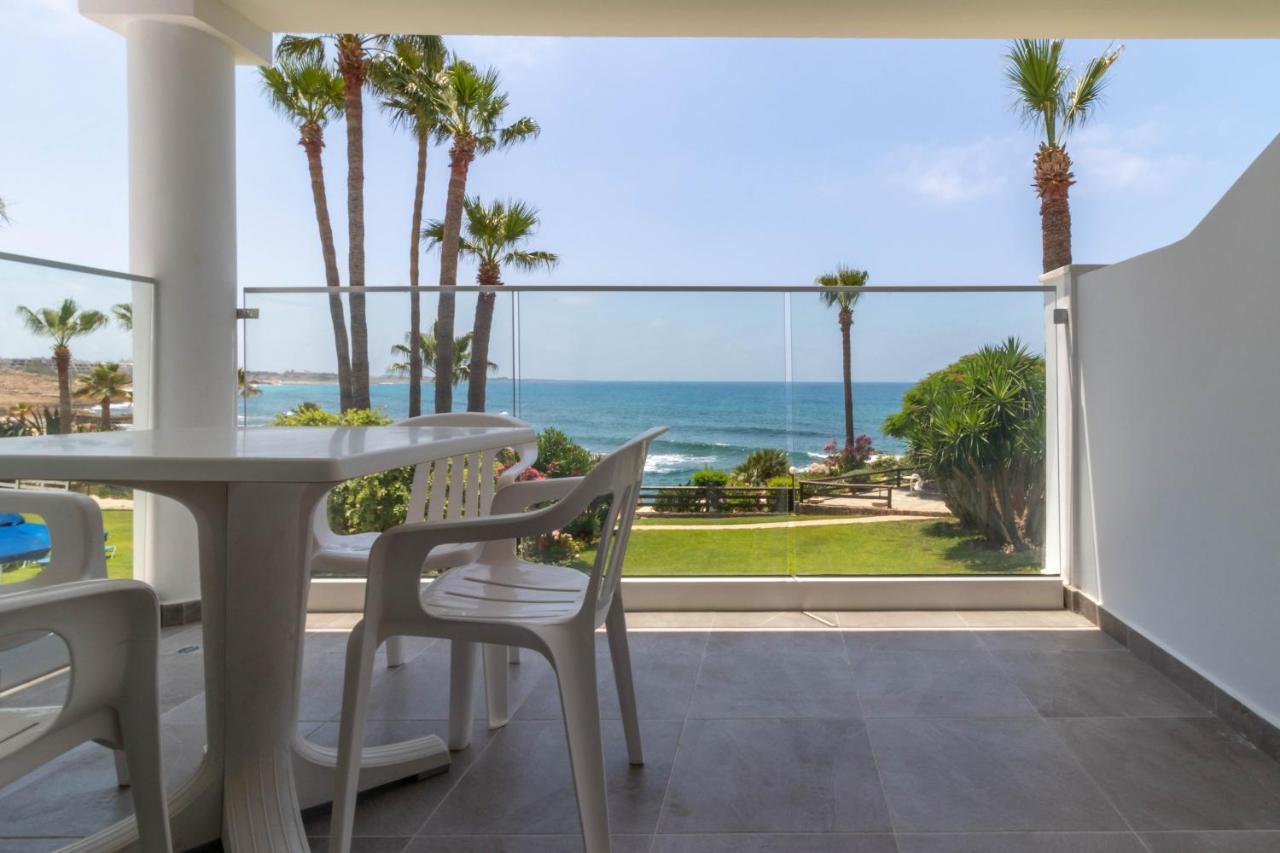 Aparthotel Rododafni Klorakas