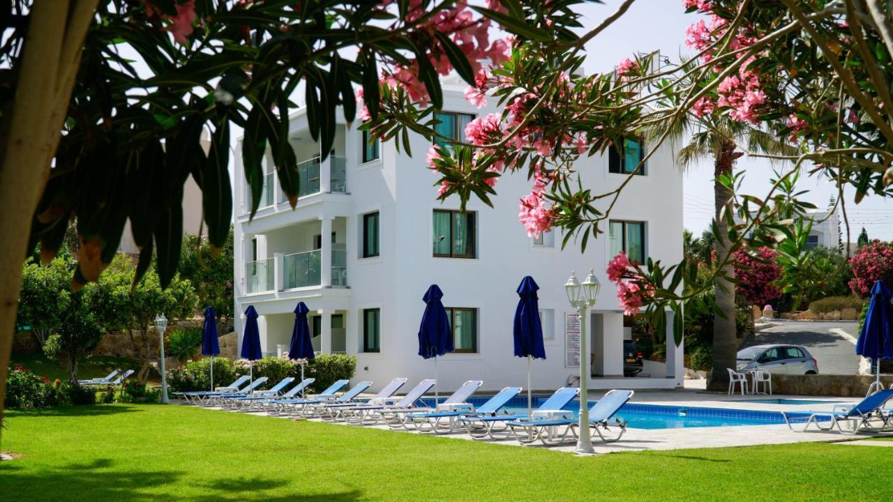 Aparthotel Rododafni Klorakas