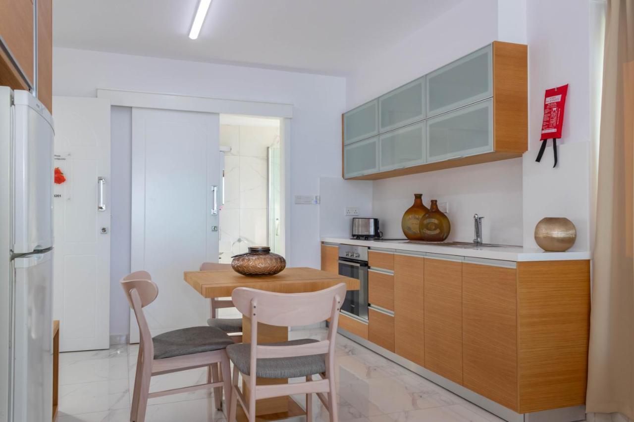 Rododafni Aparthotel Klorakas