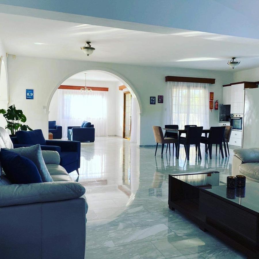 Kapistris Dyo Villa *