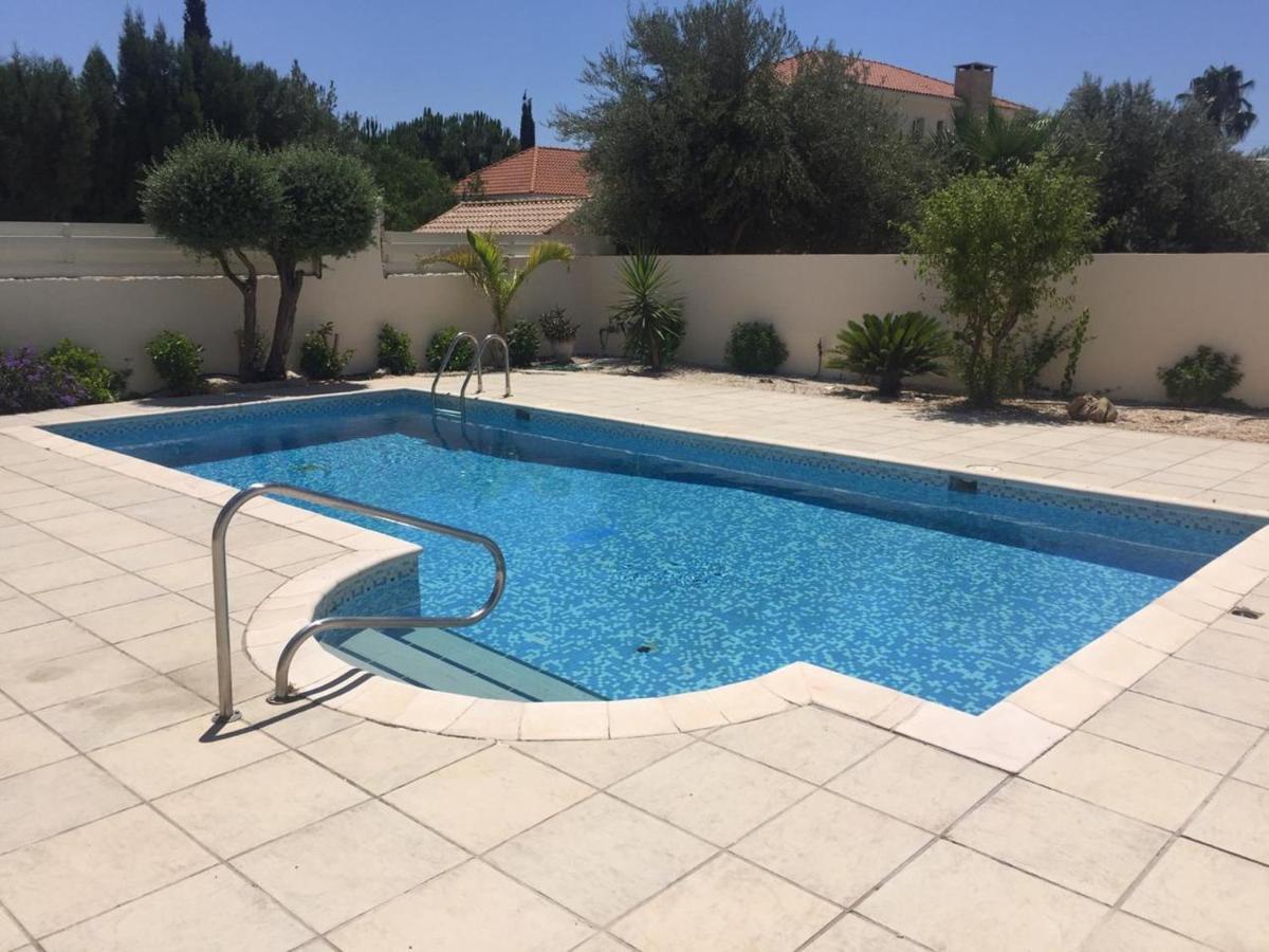 Rossa Villa