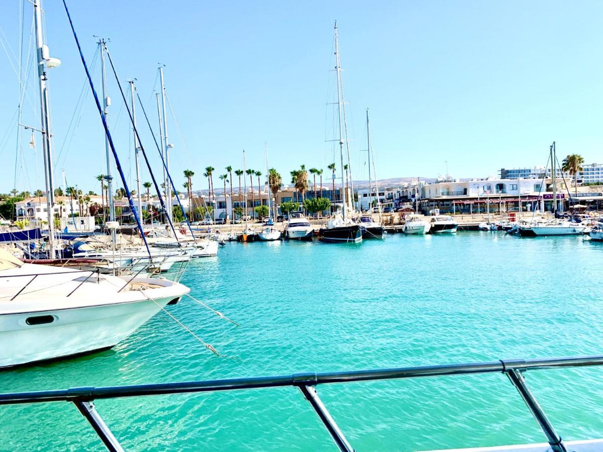 Mediterranean Blue * Polis