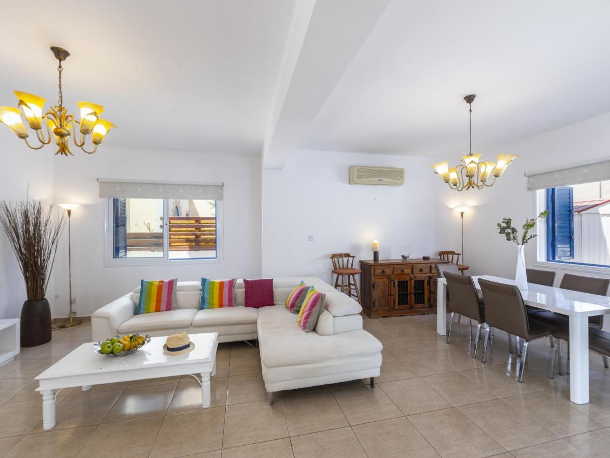 Kos 8 Villa Protaras