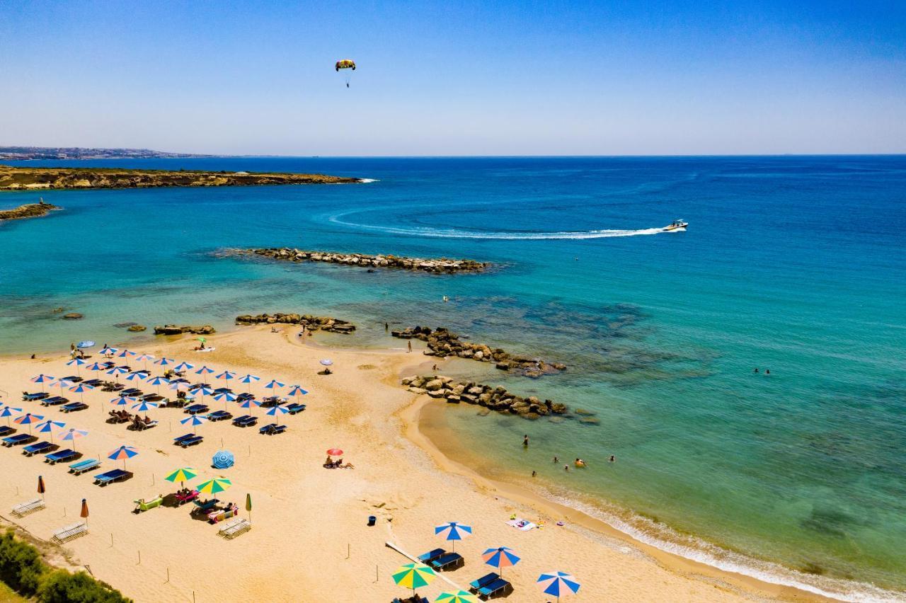 Corallia Aparthotel Coral Bay