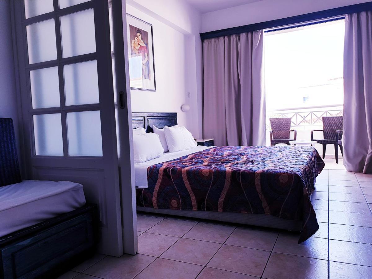 St. George Gardens & 4* Klorakas