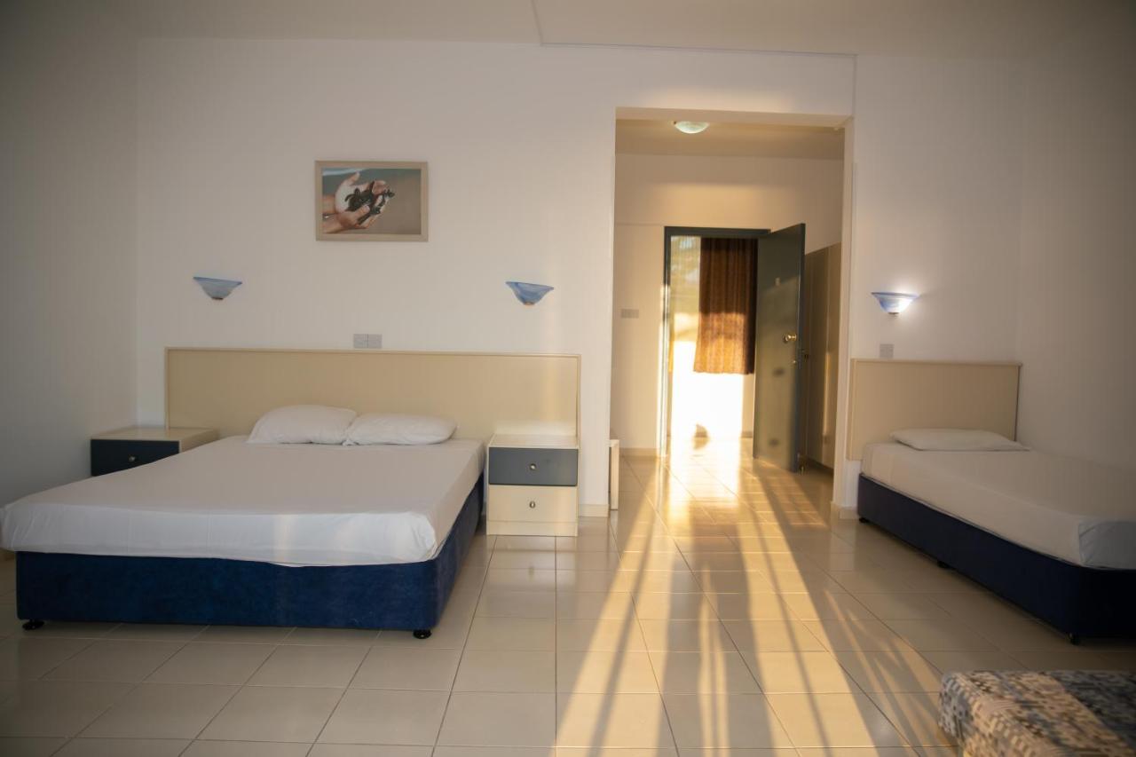 Hotel West End *