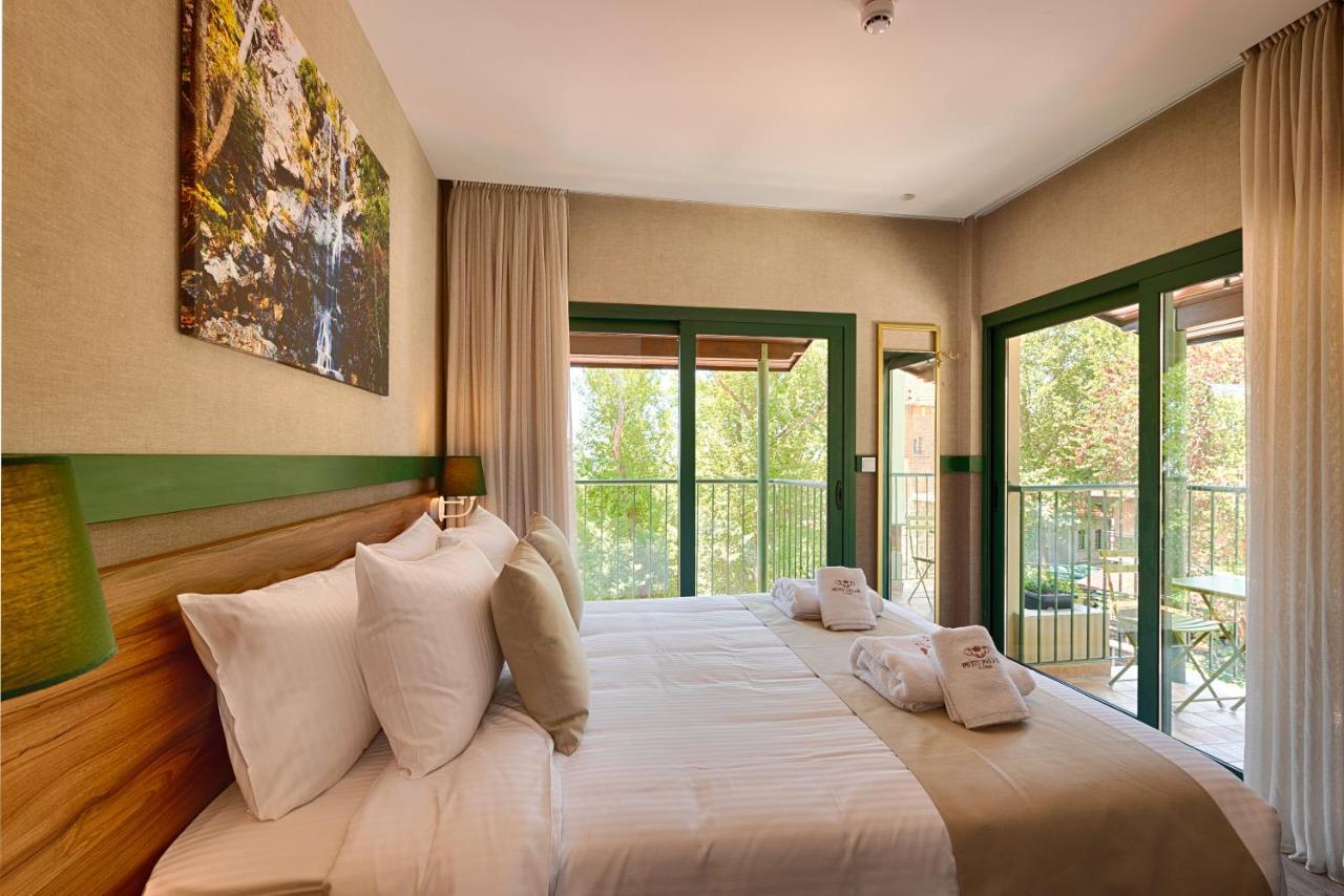 Petit Palais Boutique Hotel 2*