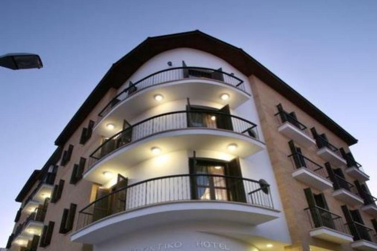 Royiatiko Hotel 2*