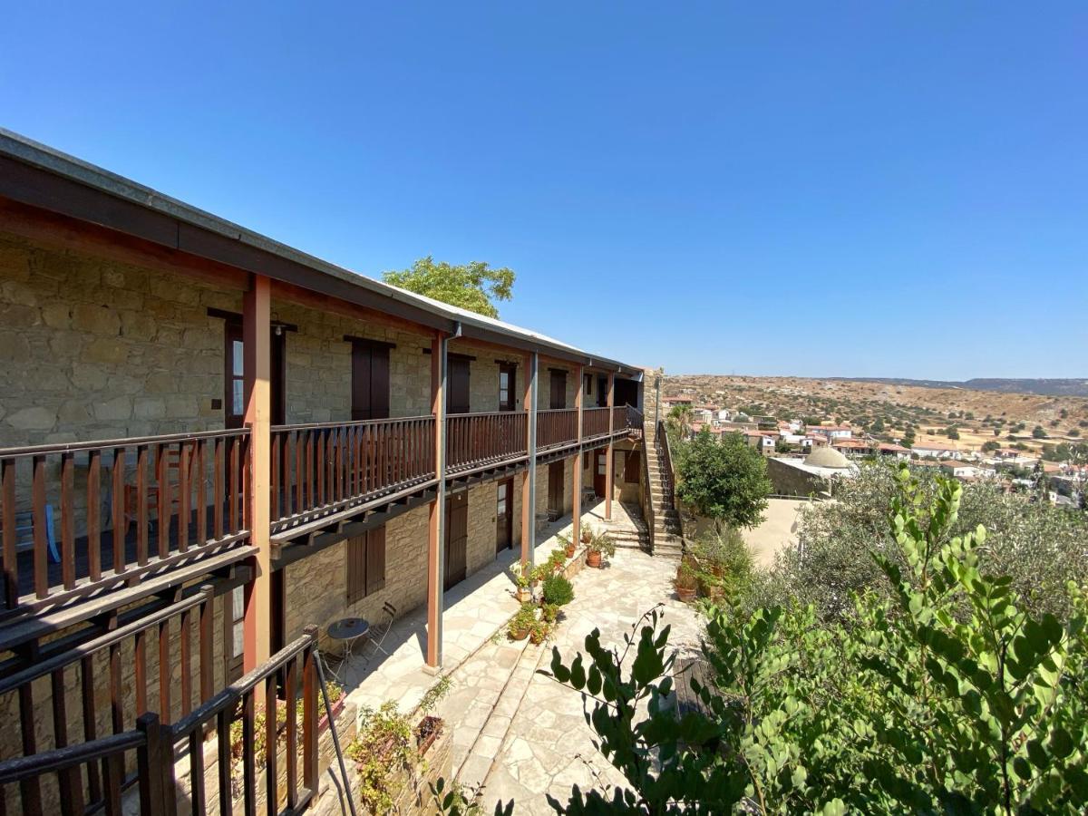 Eveleos Apartment Tochni