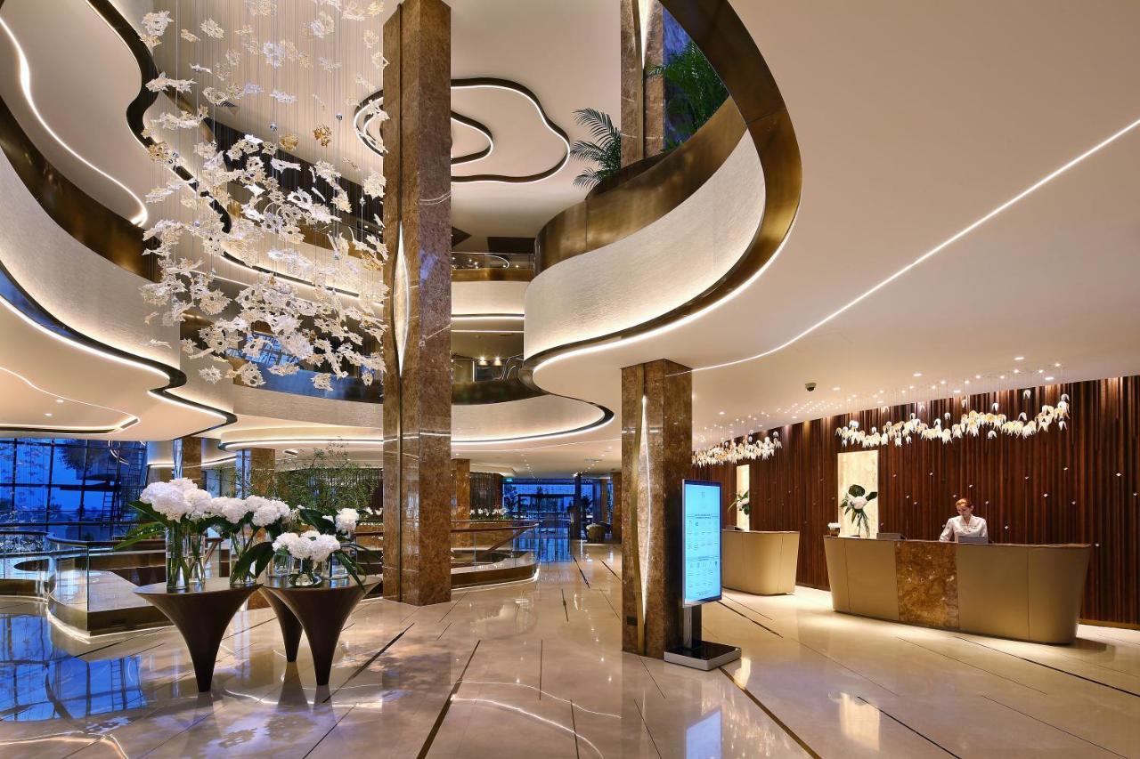 Four Seasons Hotel Agios Tychonas