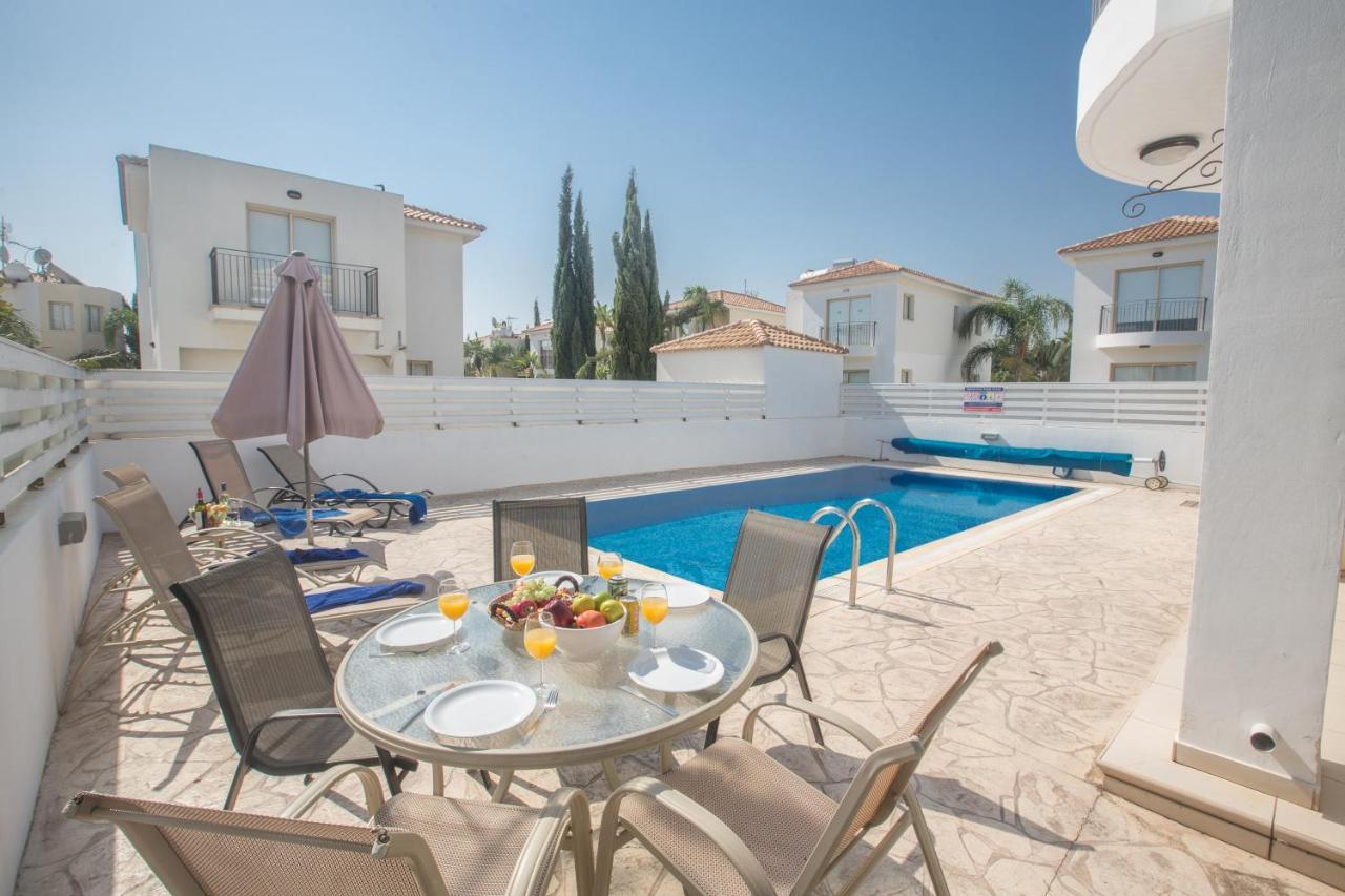 Villa Palm 17
