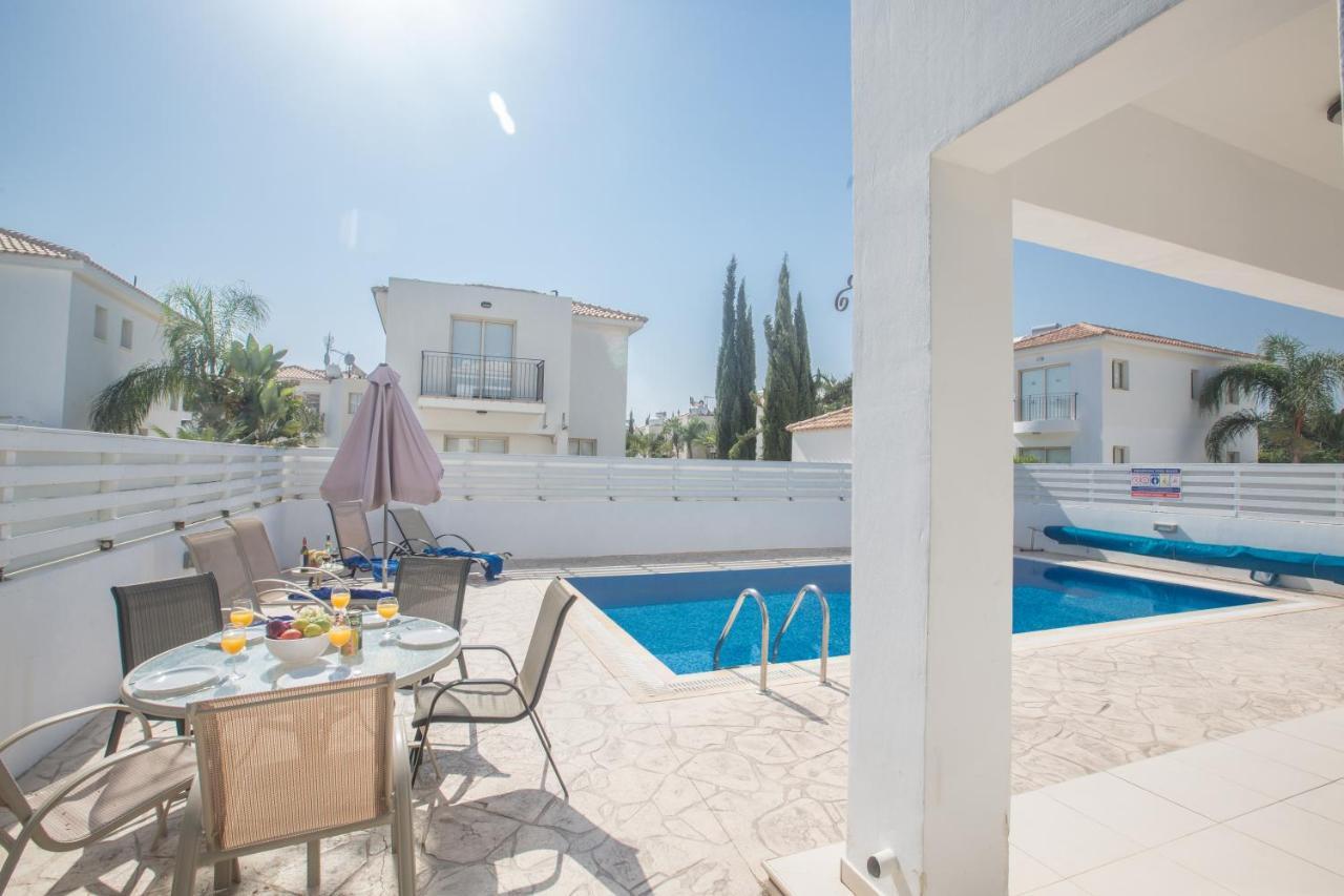Palm 17 * Protaras