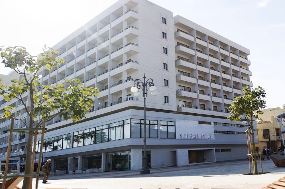 Sun Hall 4* Larnaca