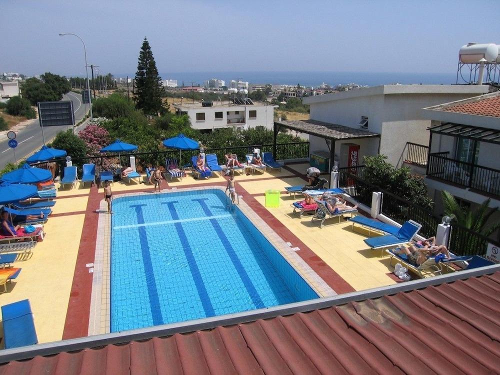 Aparthotel Aphelandra 2*