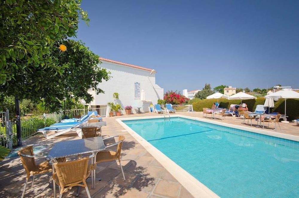 Bougainvillea 3*