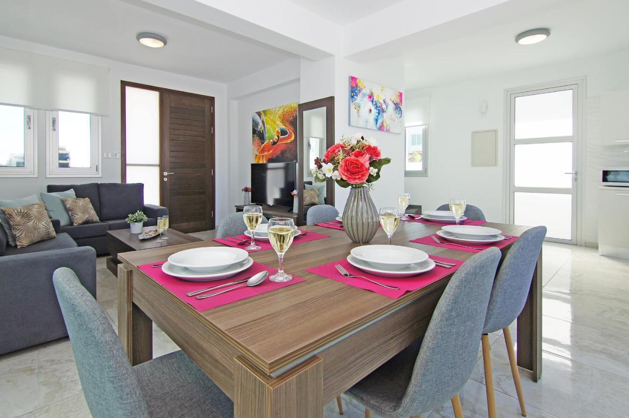 Caren Villa Paralimni