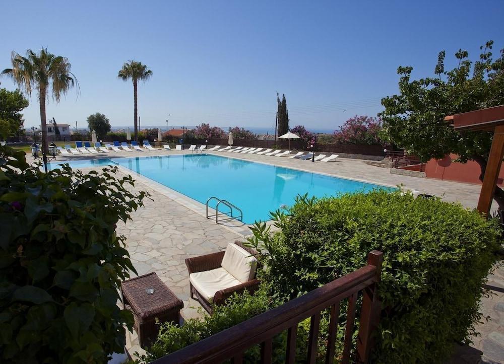 Episkopiana & Sport Hotel