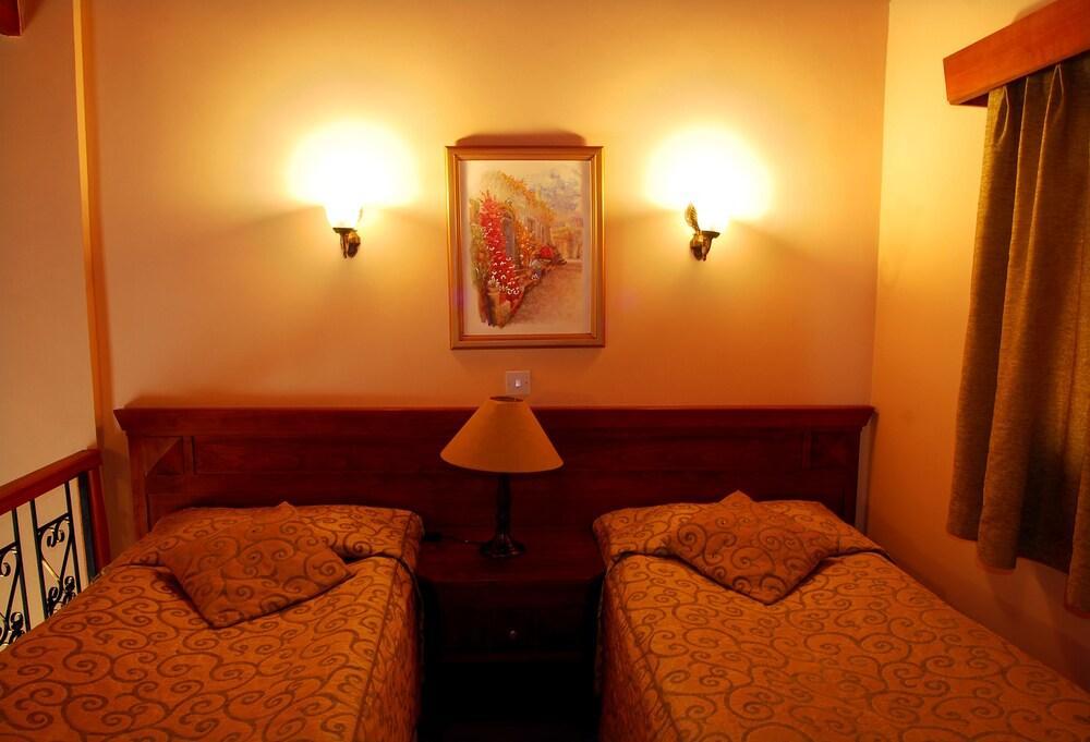 Bellapais Monastery Village Hotel Kazaphani