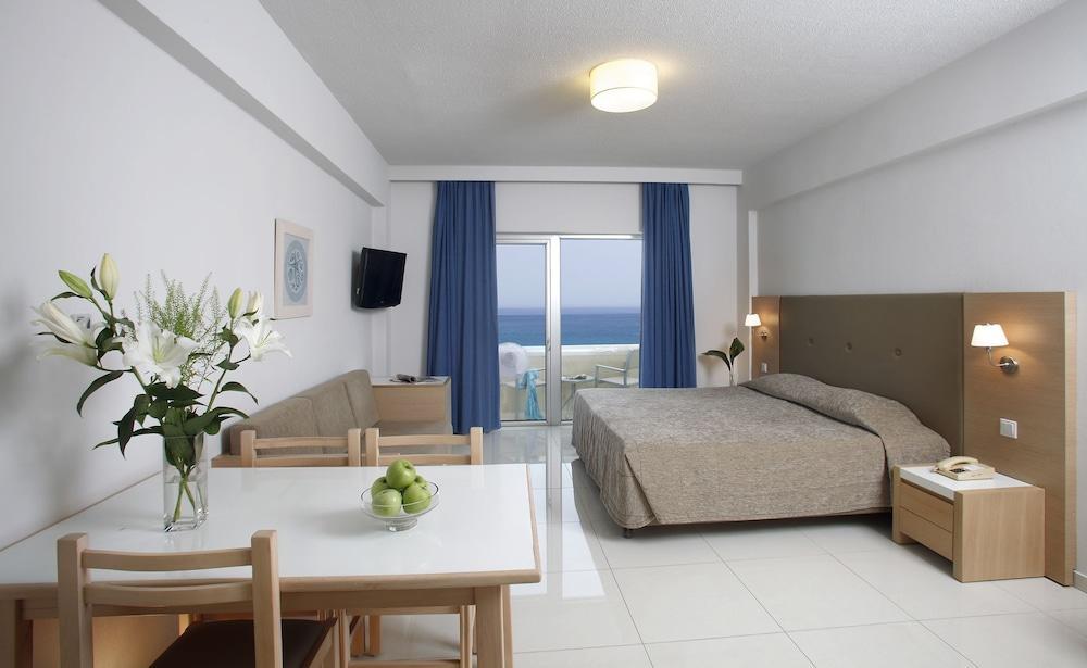 Sunrise Oasis & Waterpark Protaras