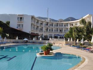Hotel Sempati 3*