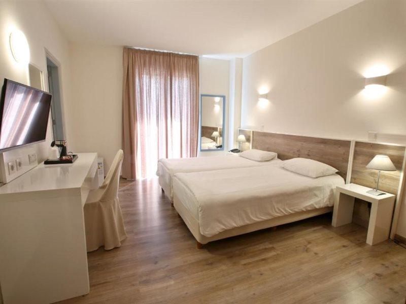 Centrum - Center 3* Nicosia