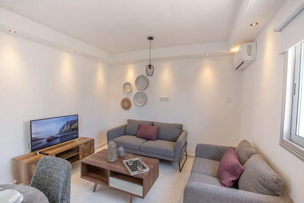 Apartment Apt Misia Enas - Modern 2 Bedroom Apartment With Sea Views - Close To Ayia Napa Square *