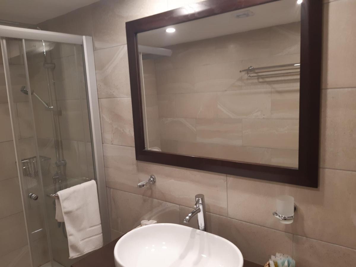 Theoxenia Aparthotel