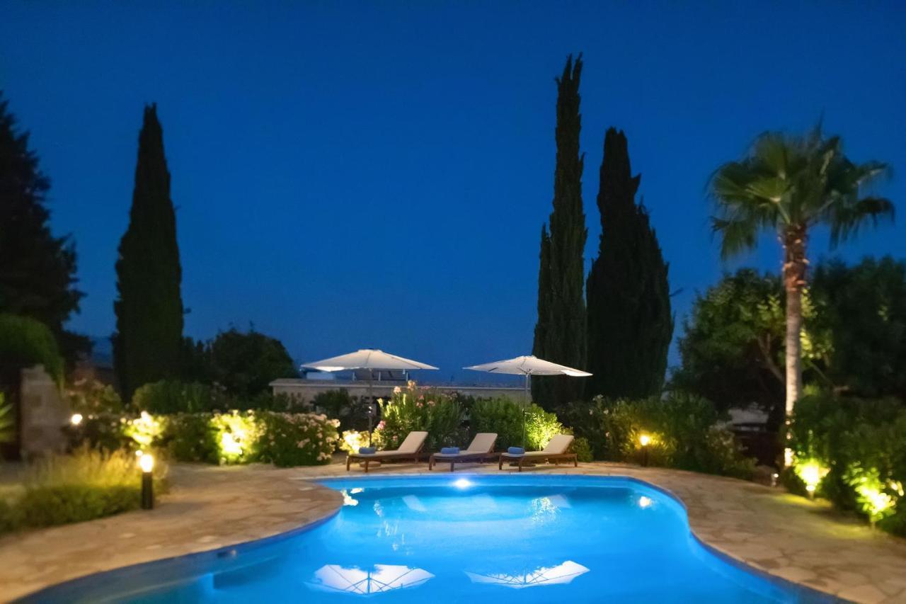 Amera Luxury