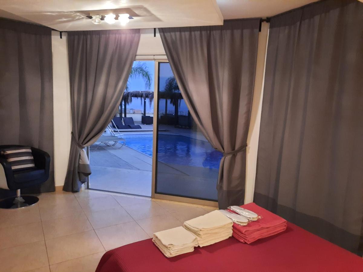 Apartment City Views - Only For Couples *