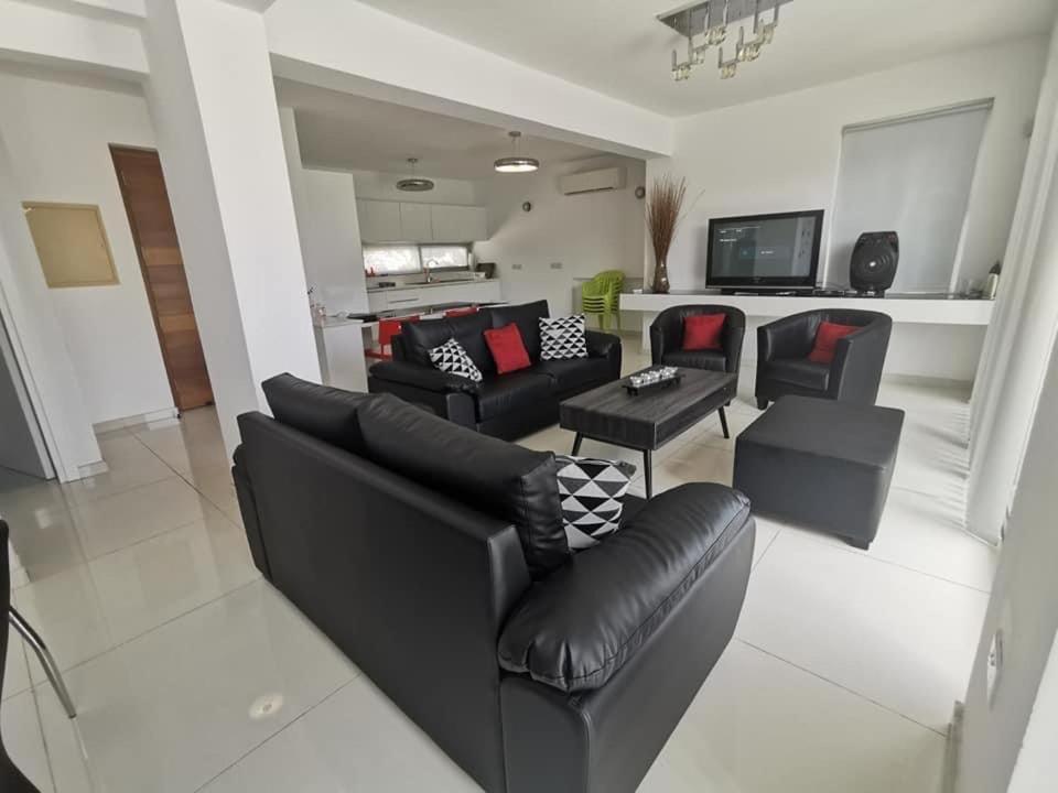 Royal Sugar Villa Agia Napa