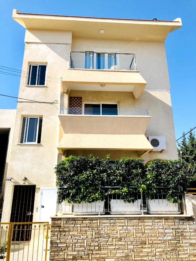 Apartment Silver *