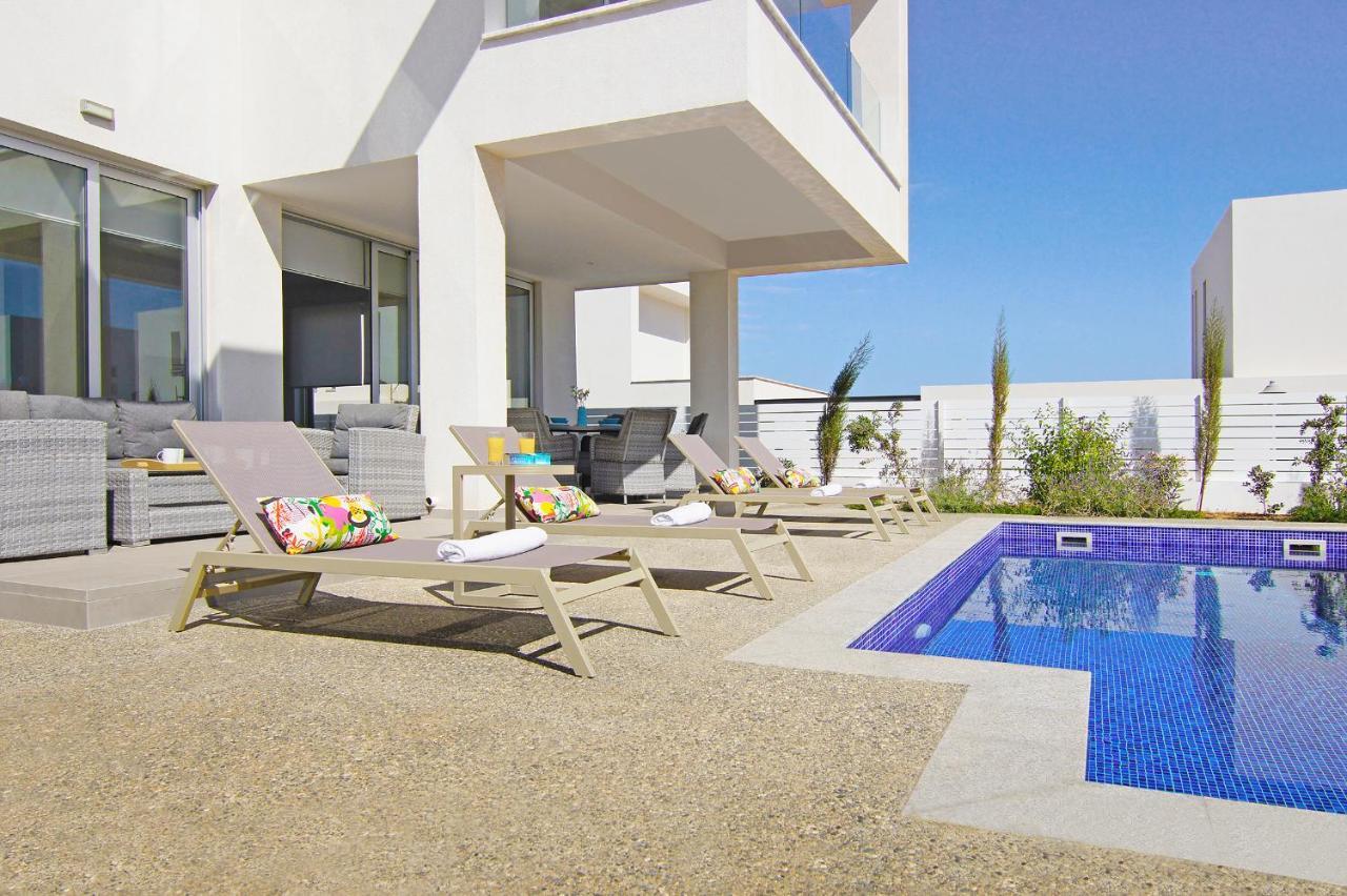 Amelia Villa Paralimni