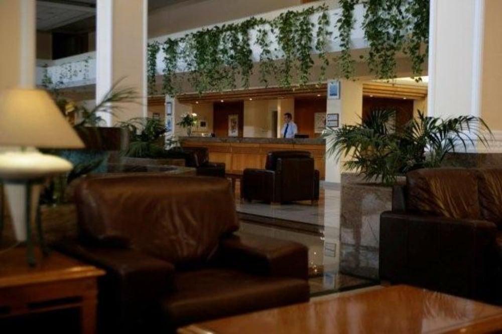 Aparthotel Avanti Village