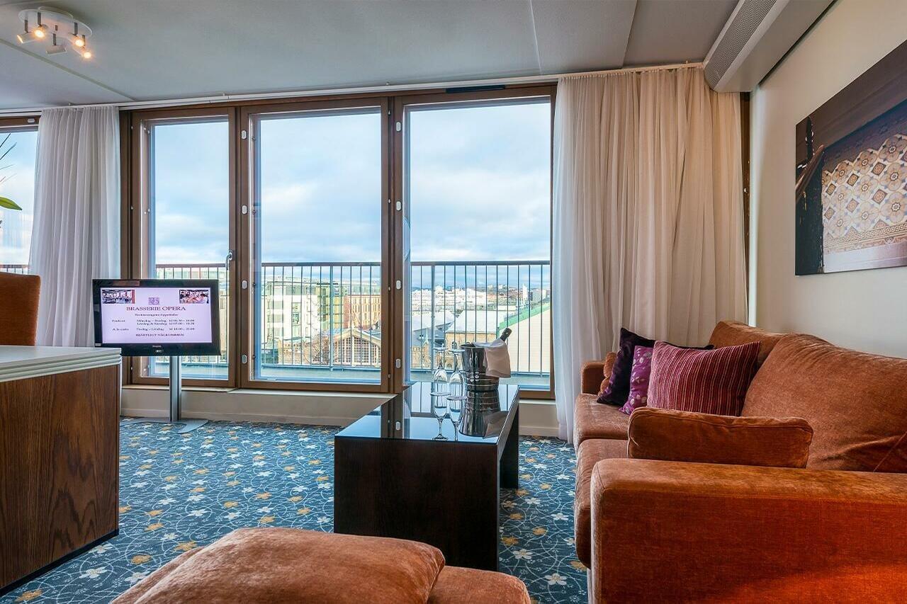 Hotel Opera *