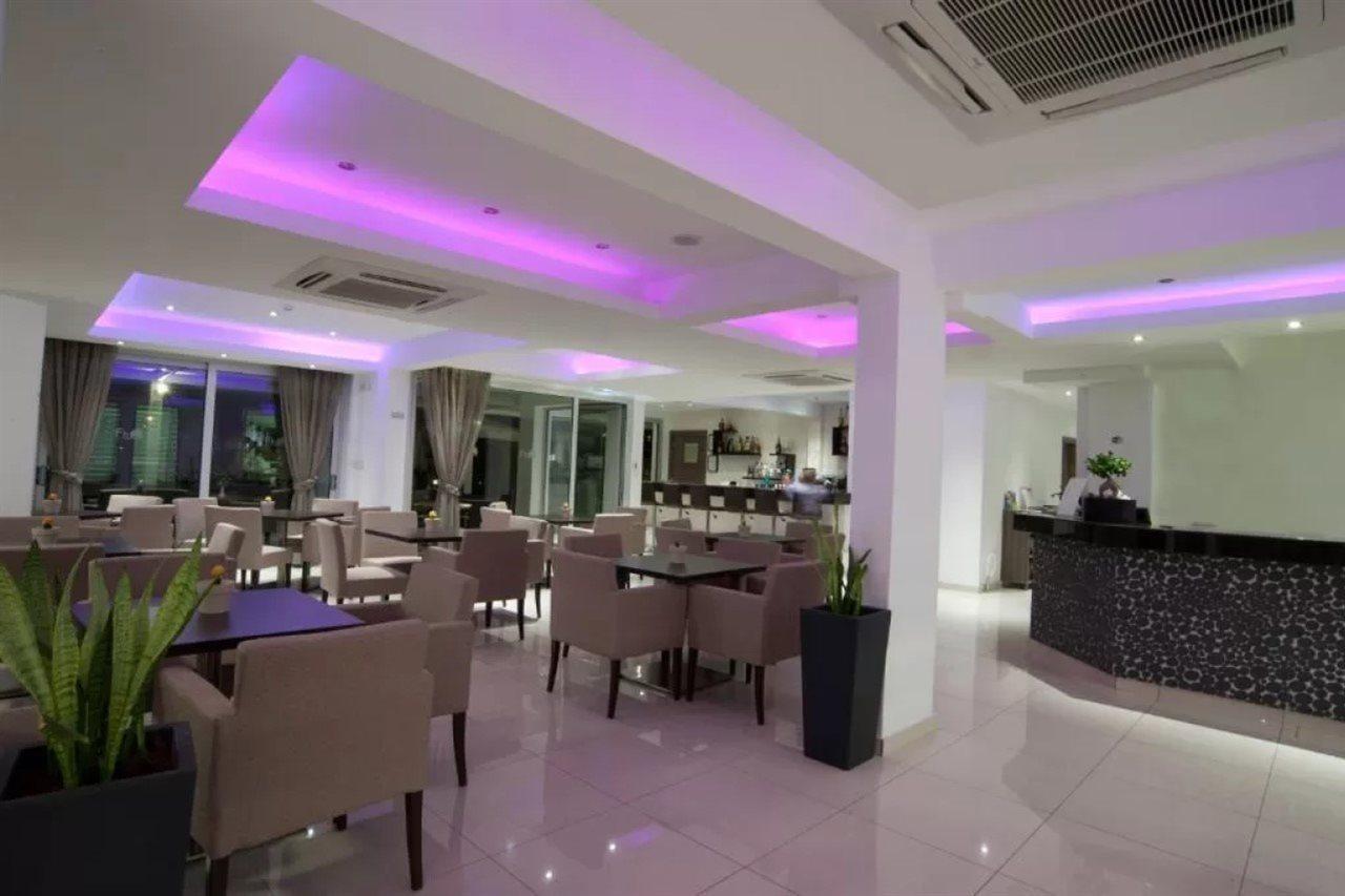 Hotel Frixos Apts 3*