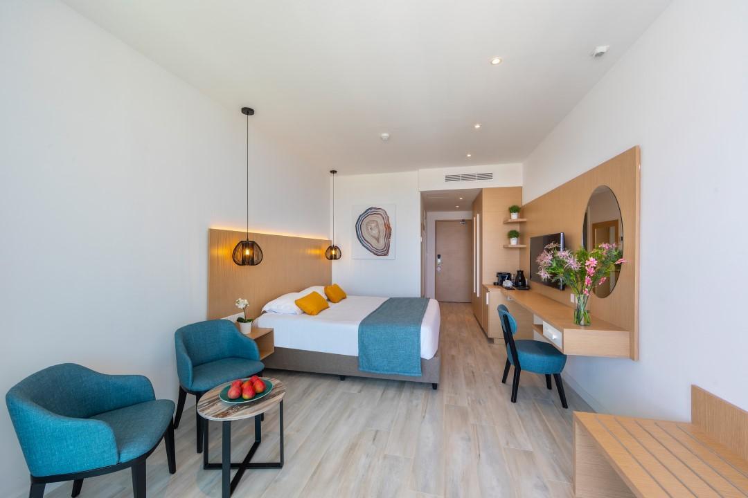 Leonardo Crystal Cove & - Adults Only Protaras