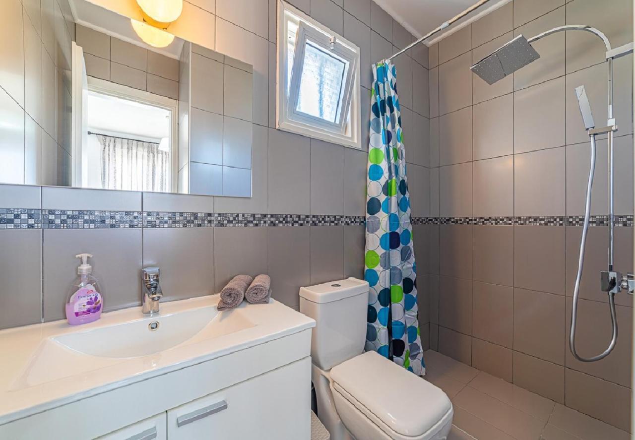 Apartment 14 In Coral Bay