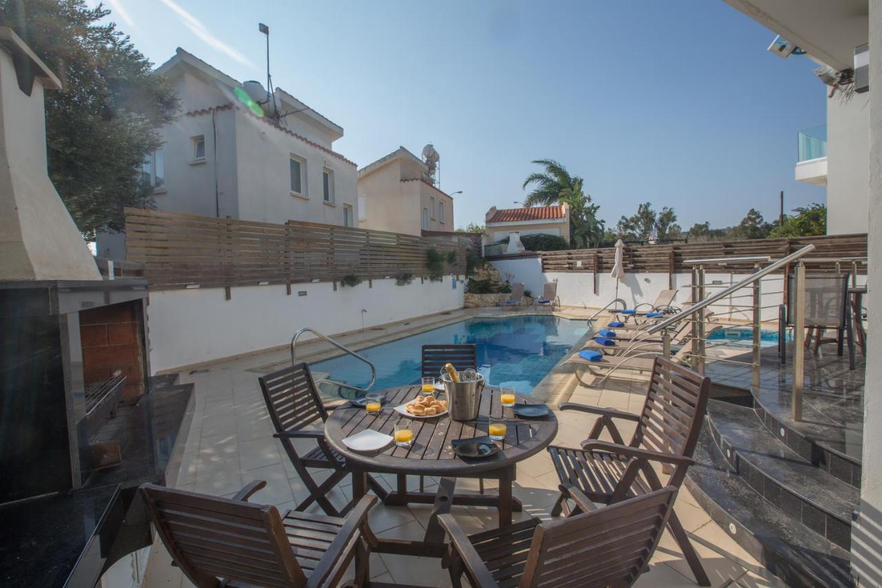 Mesogeios 2 Villa