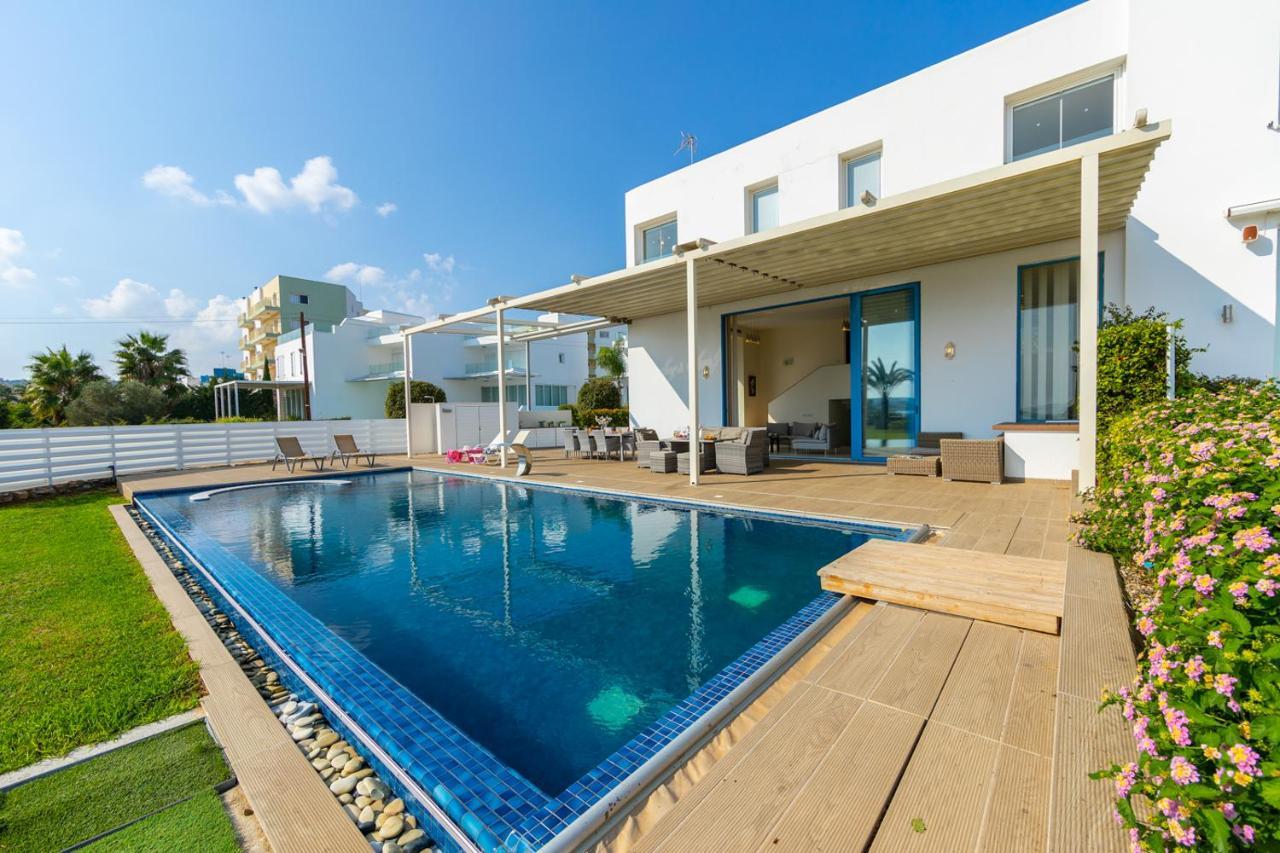 Villa Infinity *