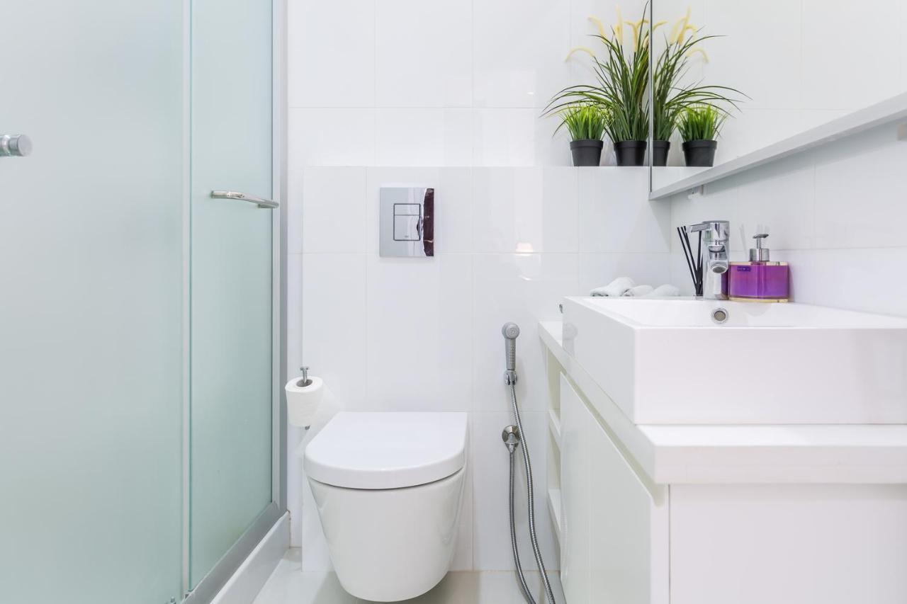 Carmencita B14 With Pool & Gym Apartment *