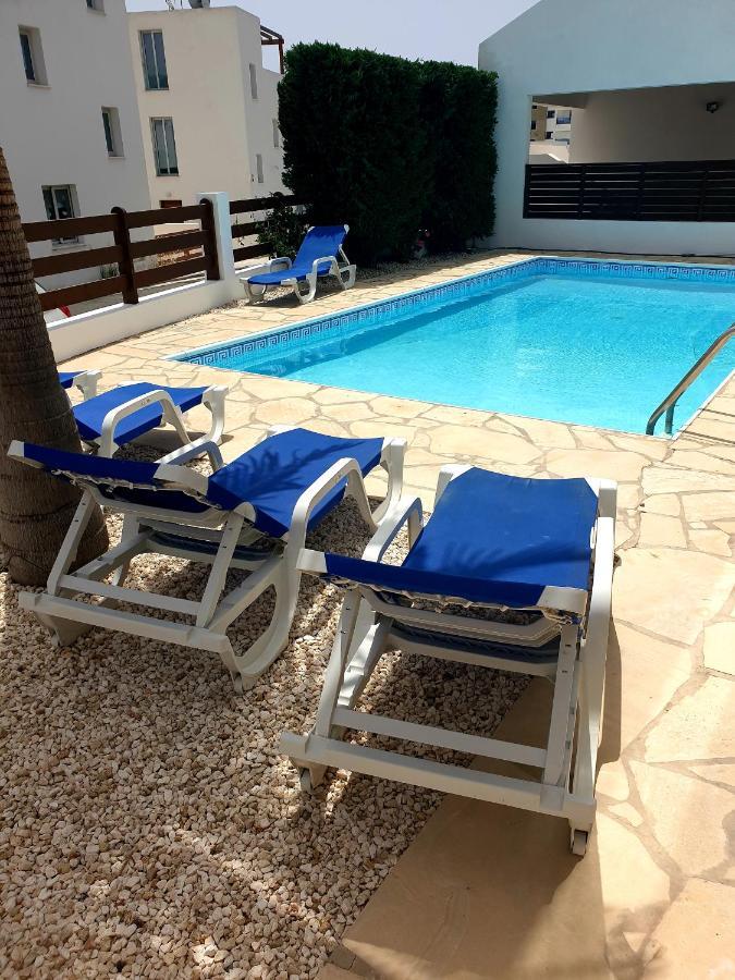 Villa Modern Villa, 4 Bedrooms, Private Pool, Close To Coral Bay Strip