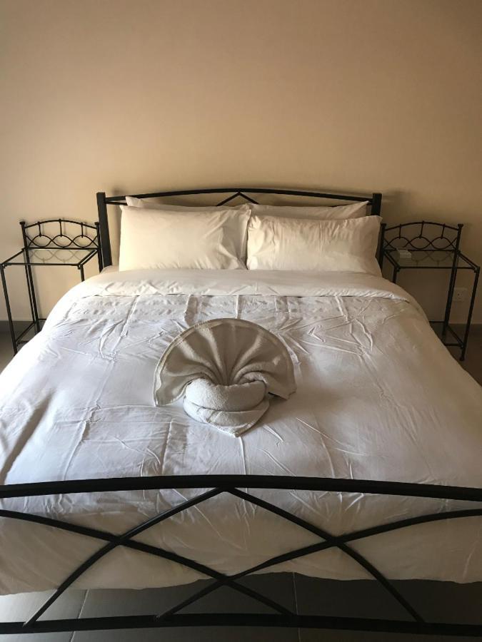 Aphrodite Sands - The Penthouse Mandria (Paphos)