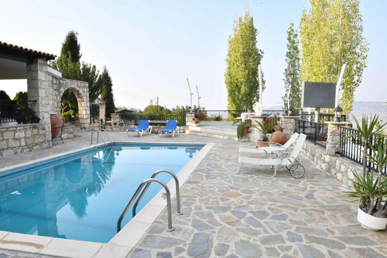 Lasa Black Rock Pousada Paphos