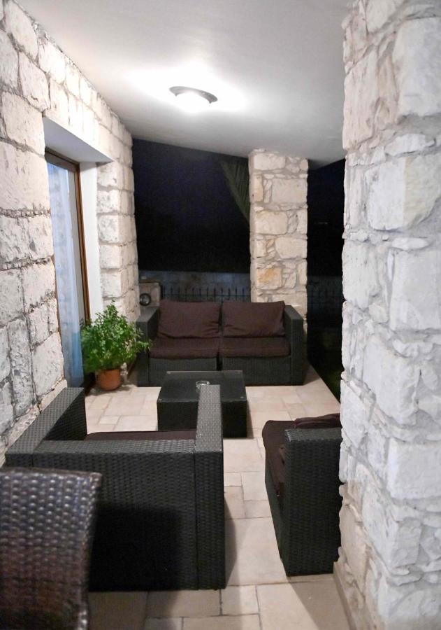 Lasa Black Rock Paphos