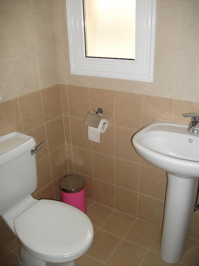 Laurel Villa Peyia