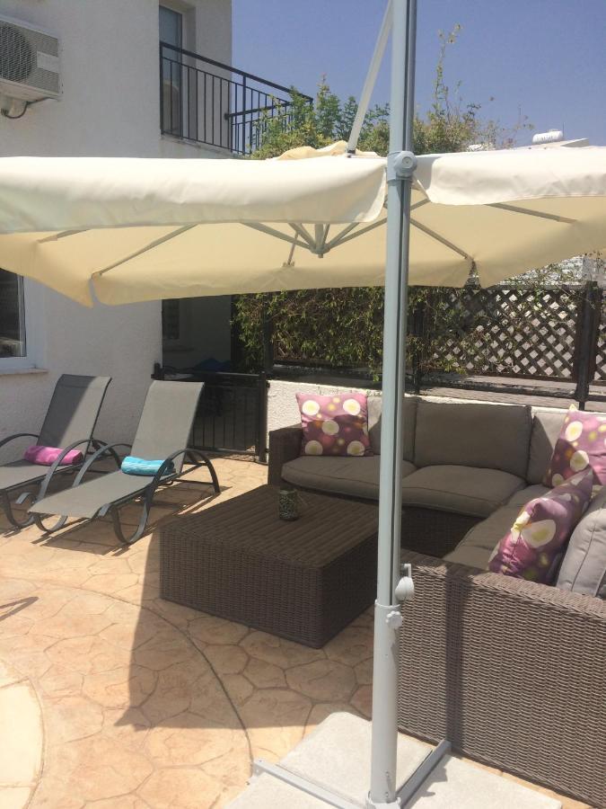 Laurel Villa Peyia