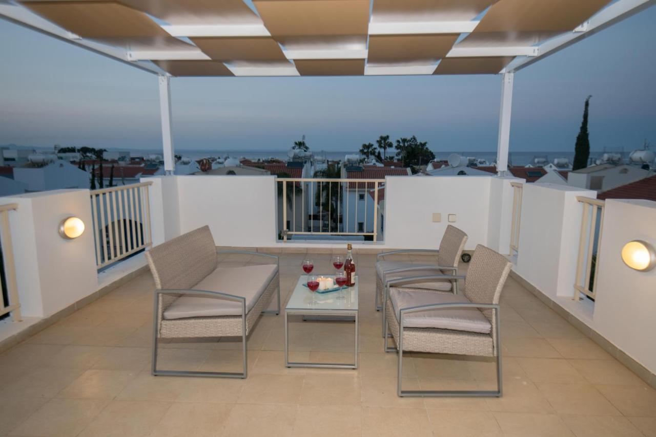 Pomelo Villa *