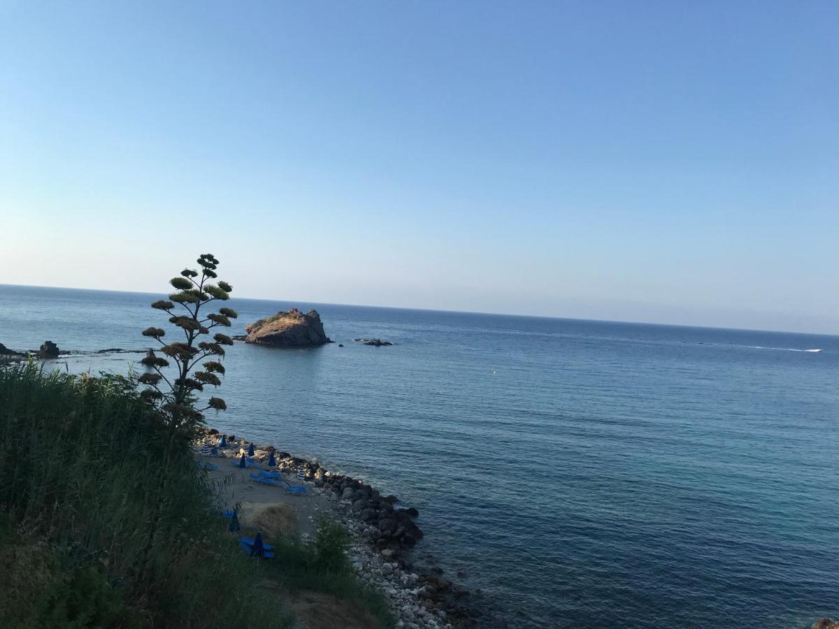 Latchi Flat Apartment