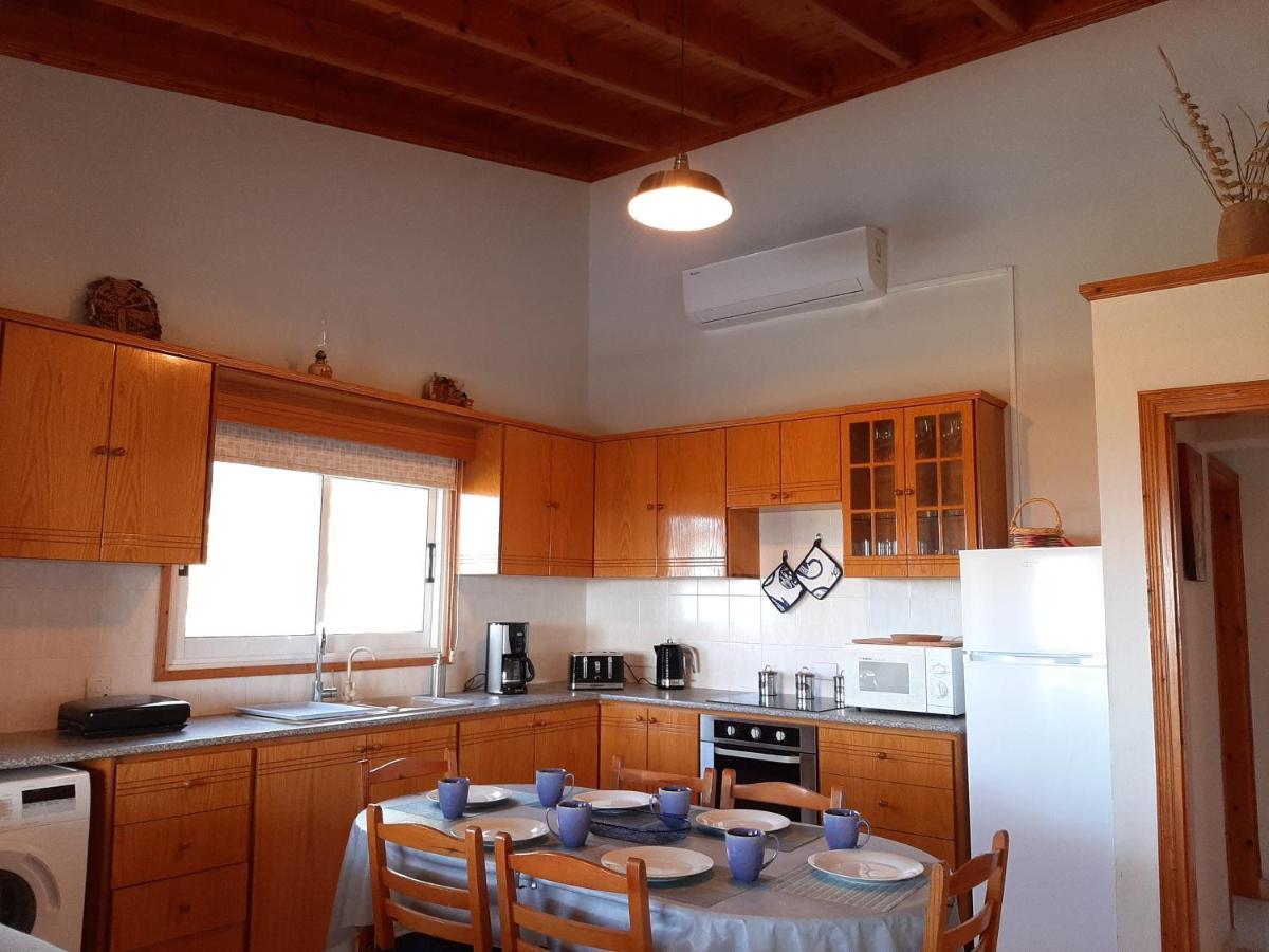 Villa Gavriel - With Breathtaking Sea View, With Private Pool, Secluded, Huge Outdoor Space, Mountain Views Peyia